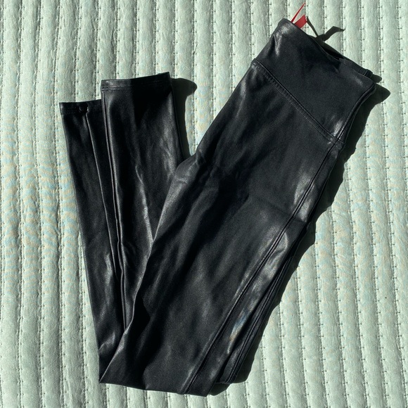 Like new SPANX faux leather leggings - Picture 1 of 2